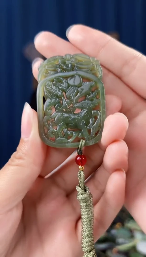 未镶嵌和田玉挂件拍一发一