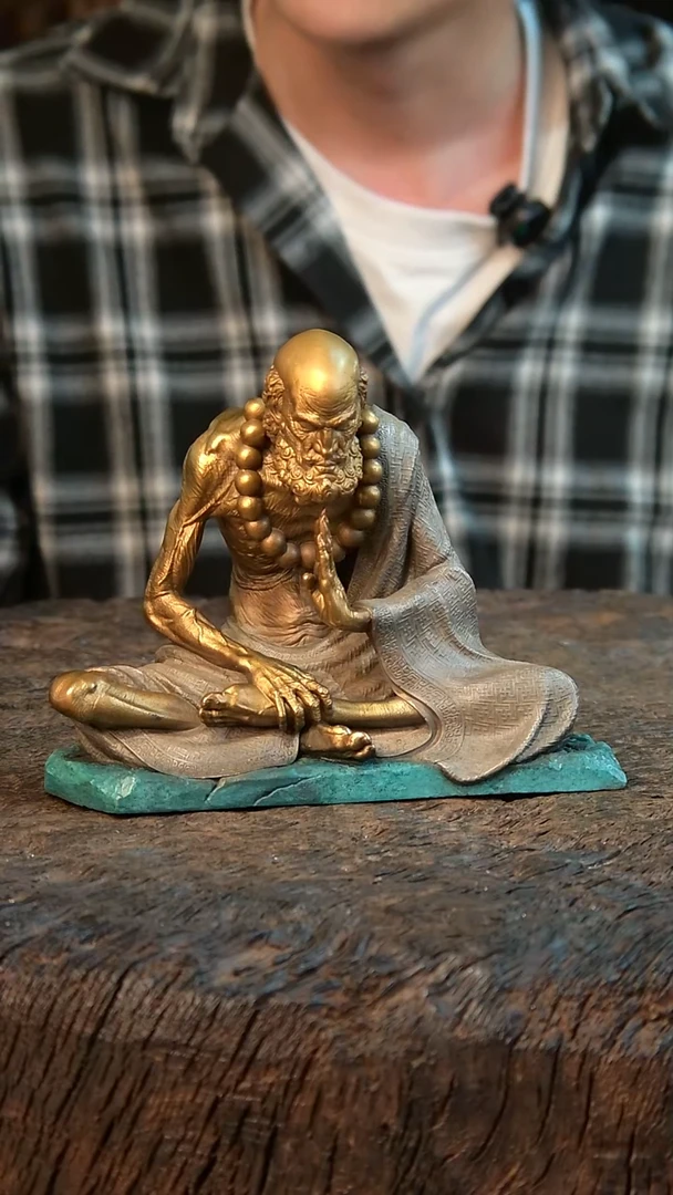铜沉思达摩灰袍