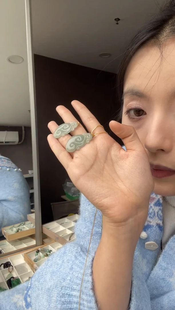 吊坠(不含链)18K金镶嵌翡翠天然缅甸A货翡翠多样性发其一