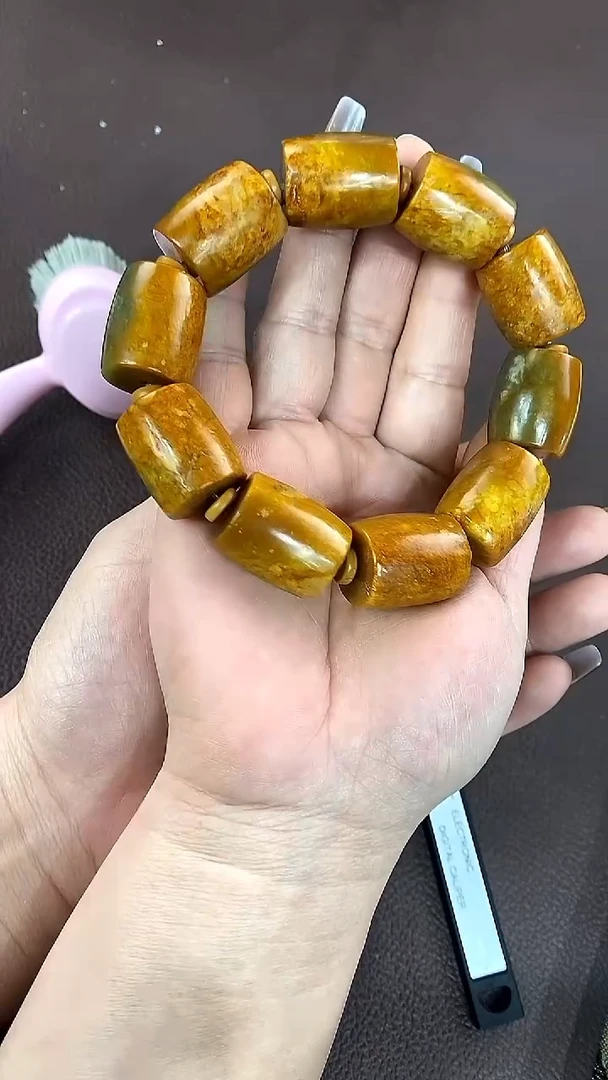 未镶嵌手链透闪石质玉手串