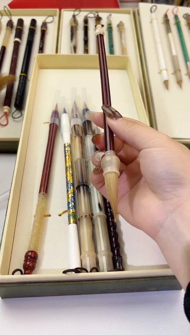 须尽欢牛角高端辽尾狼毫1支