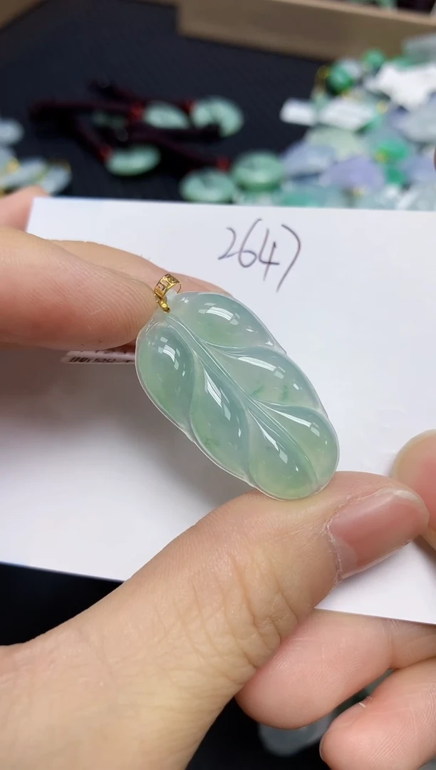 翡翠18K金镶嵌颈饰天然缅甸翡翠A货