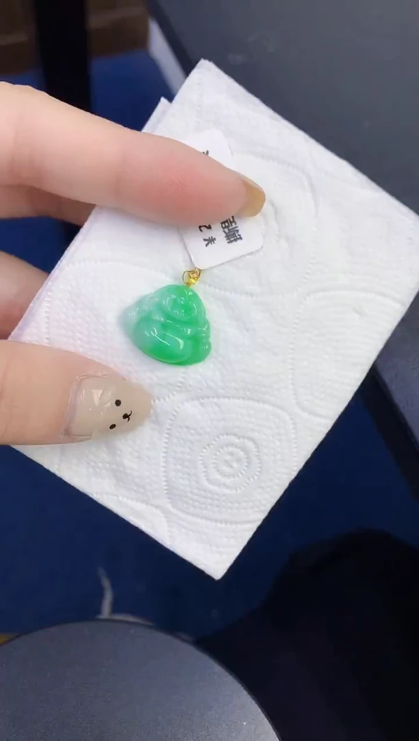 颈饰18K金镶嵌翡翠缅甸天然翡翠A货