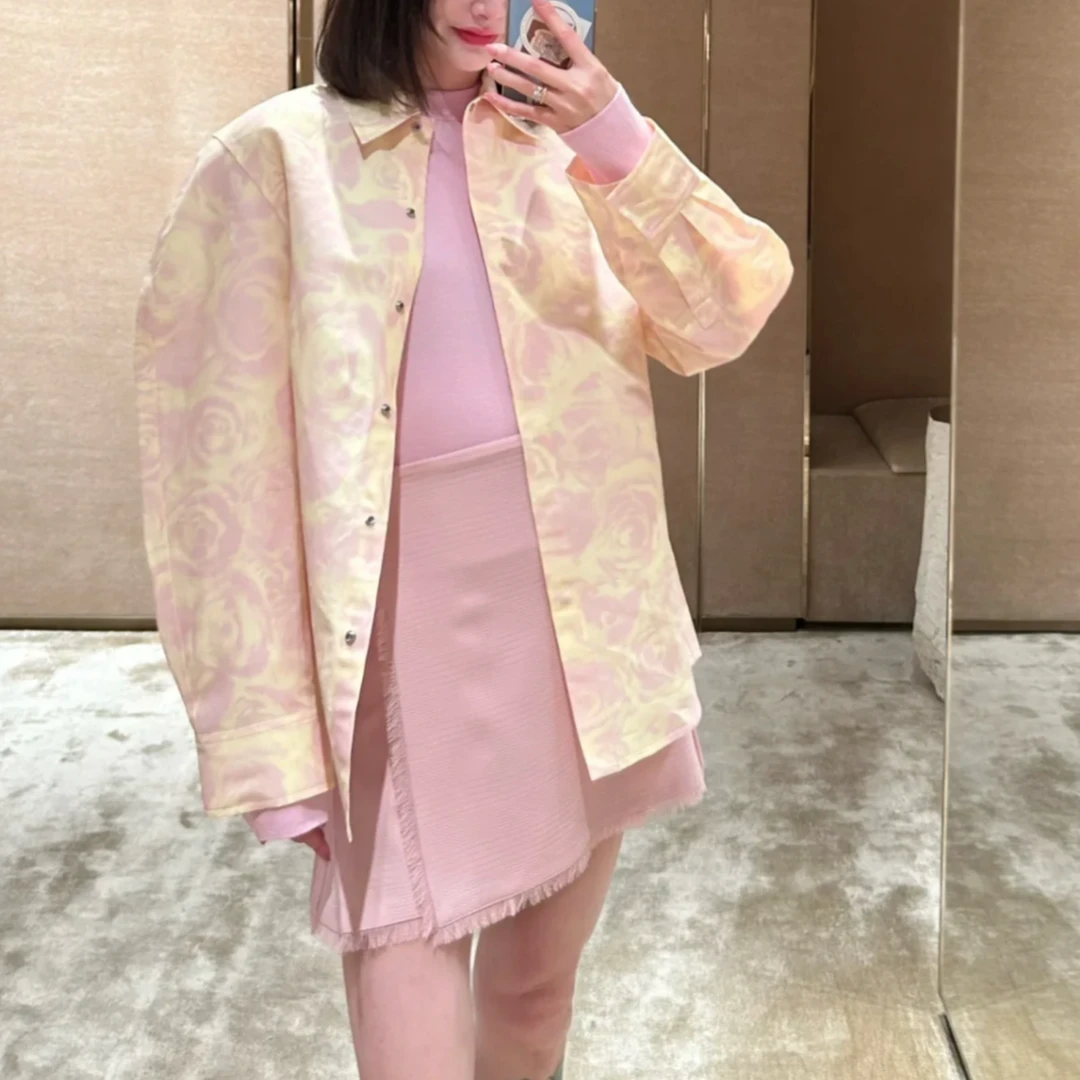 【奥地利直邮】BURBERRY/博柏利  SS24花卉印花尖领单排扣长袖衬衫