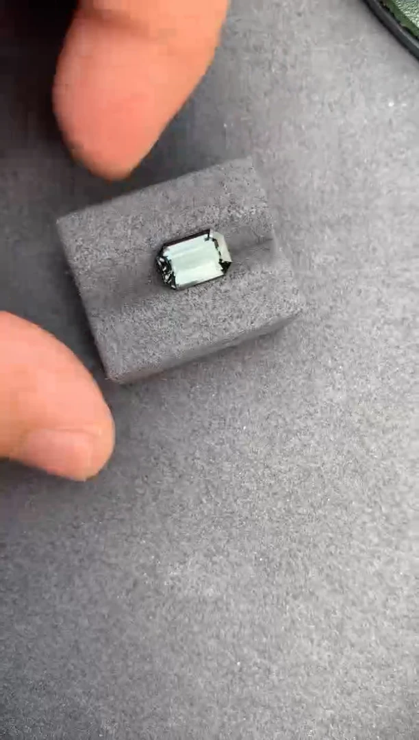 【闪购商品】尖晶石裸石未镶嵌2.9ct尖晶石