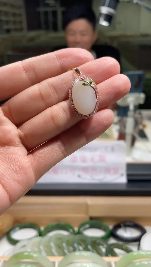 颈饰未镶嵌和田玉多样性发货其一