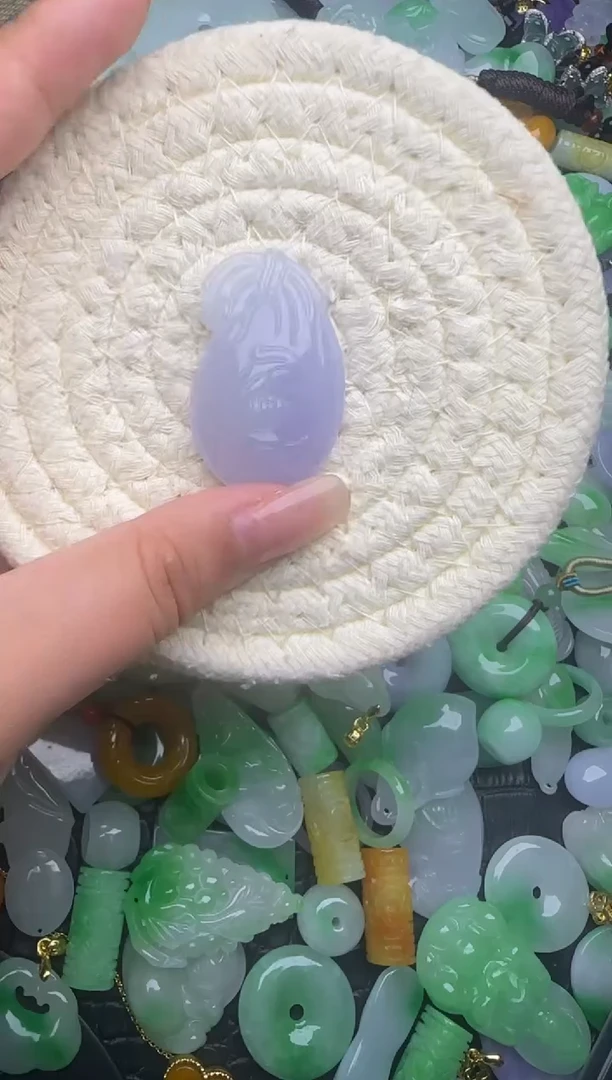 翡翠未镶嵌颈饰天然缅甸翡翠吊坠