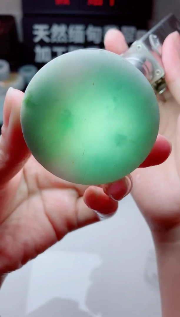 翡翠未镶嵌颈饰4735......