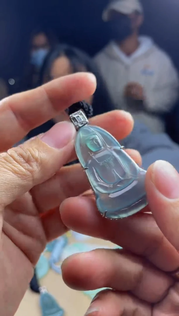 【闪购商品】定制翡翠未镶嵌     3075