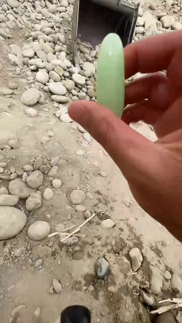 颈饰未镶嵌和田玉0031