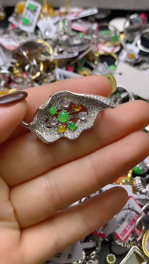 银S925镶嵌戒指翡翠百内无证书