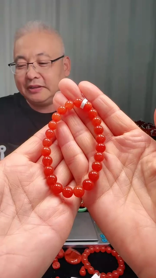 未镶嵌多样性发一件南红玛瑙【收藏级】8mm冰橙保山原矿圆珠单圈