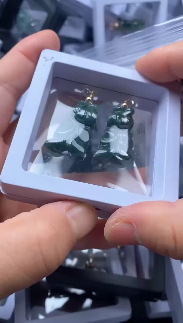 【闪购商品】翡翠吊坠(不含链)未镶嵌39354