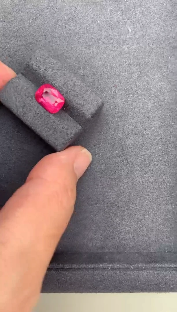 【闪购商品】尖晶石裸石未镶嵌3.2ct尖晶石