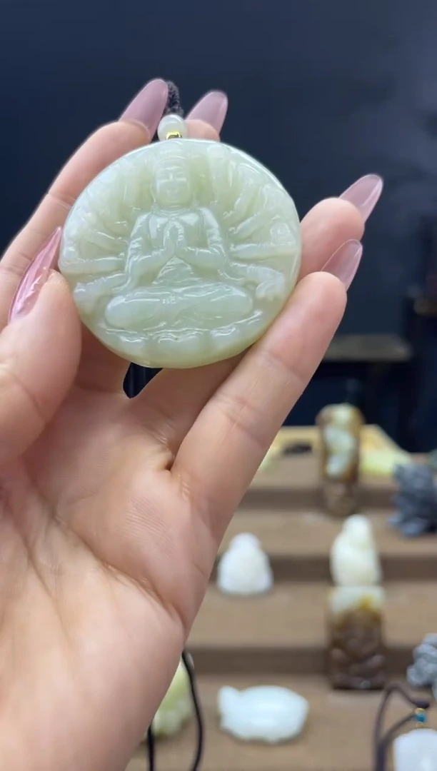 颈饰未镶嵌和田玉1