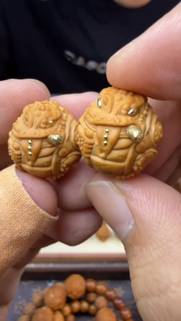 吊坠猴头核桃蛤蟆   重工