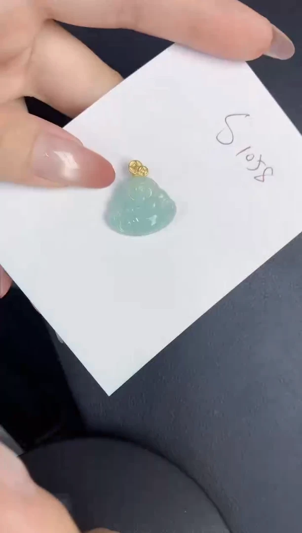 翡翠未镶嵌颈饰缅甸天然翡翠A货