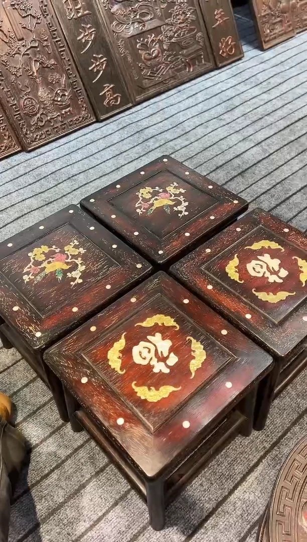 木紫檀雕刻一物一拍
