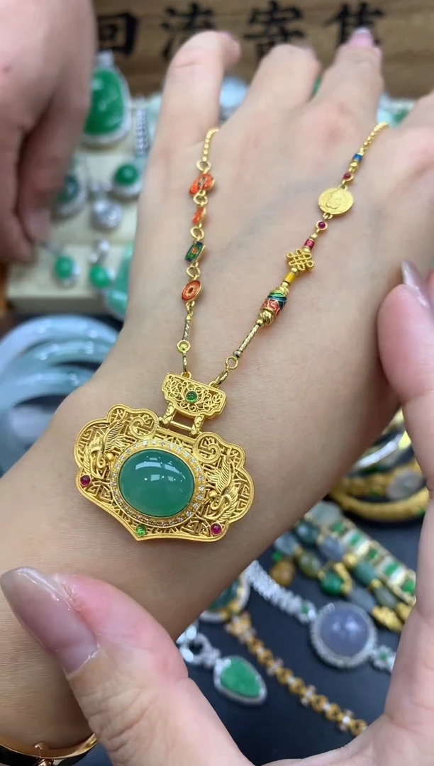 【闪购商品】翡翠颈饰18K金镶嵌502-中国好珍宝