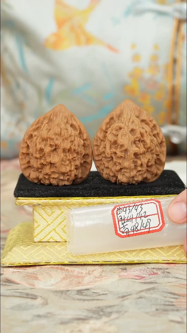 【闪购商品】文玩核桃把件官帽