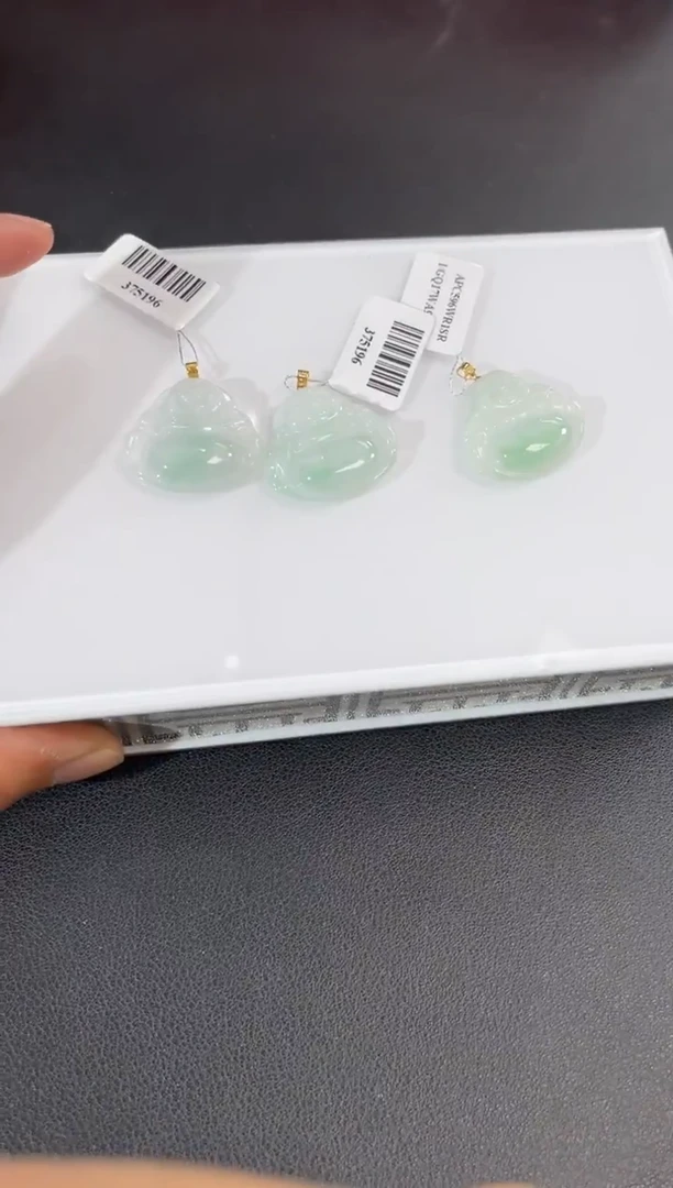 18K金镶嵌挂件翡翠/375196/多样性发货/皮绳