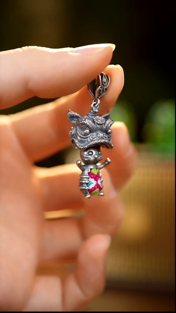 织绣私人定制苗族手工W21