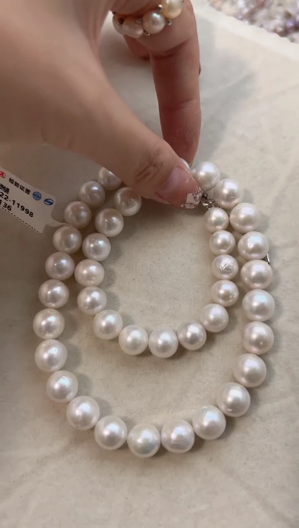 未镶嵌淡水珍珠30强光*珍珠项链（无核10mm左右）