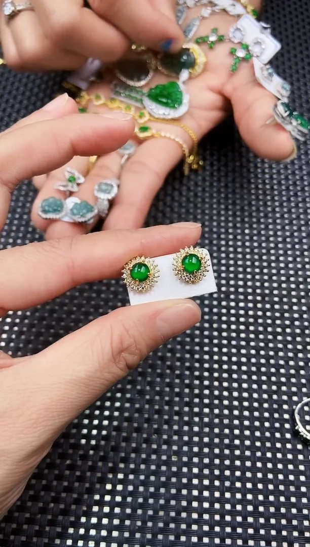 翡翠未镶嵌耳饰11111111