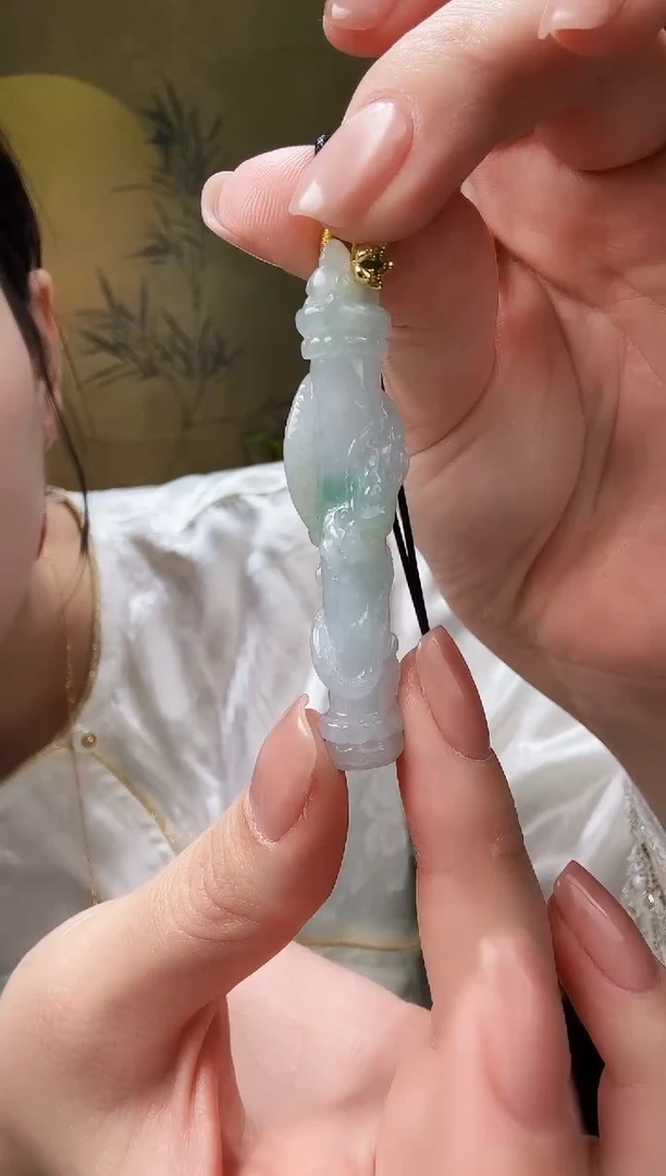 颈饰未镶嵌翡翠吊坠