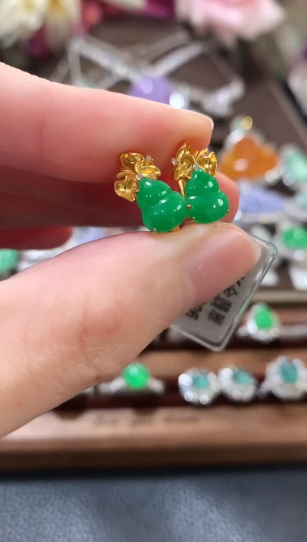 18K金镶嵌翡翠耳饰c31
