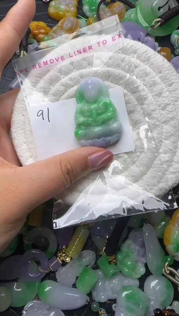 颈饰未镶嵌翡翠缅甸翡翠吊坠