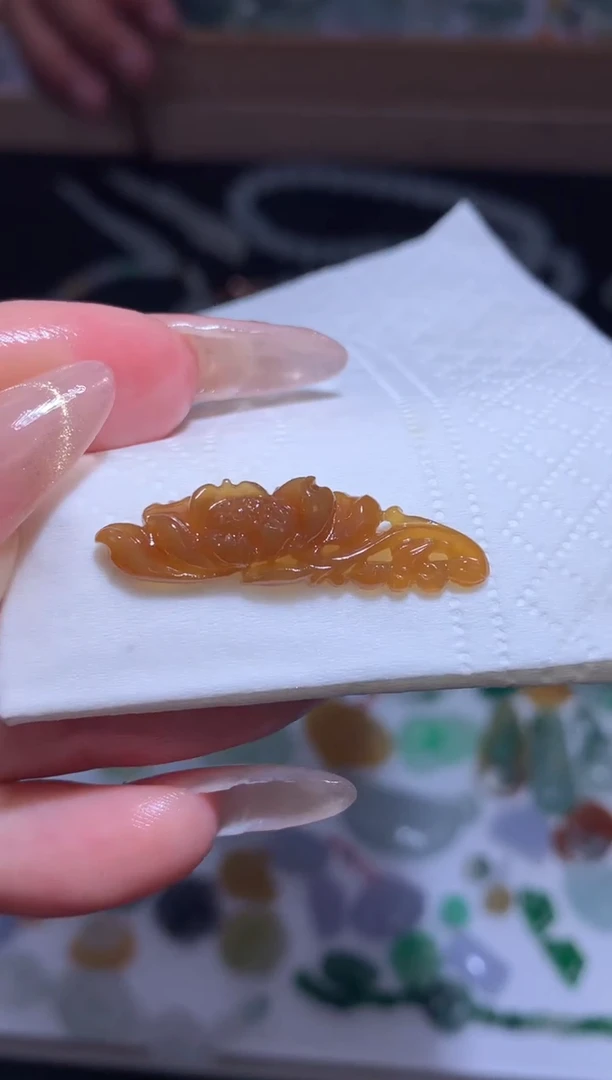 未镶嵌定制翡翠莲花