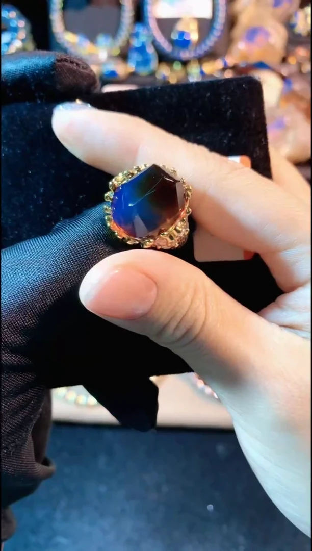 【闪购商品】琥珀戒指银S925镀金镶嵌红蓝珀钻切银戒