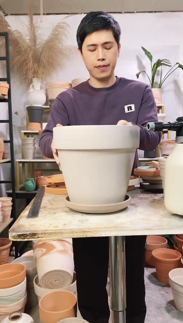 26*24灰陶国际 1盆1托