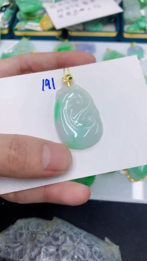 颈饰未镶嵌翡翠1111111