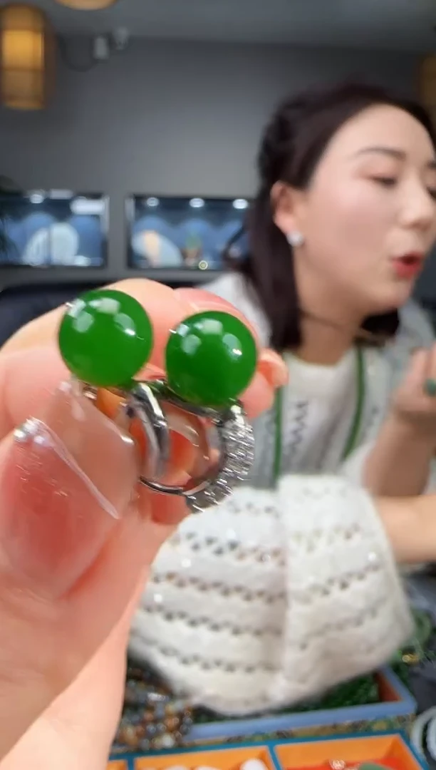 银S925镶嵌和田玉耳饰1