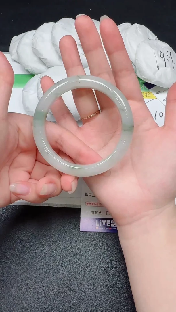 未镶嵌手镯石英质玉036-58