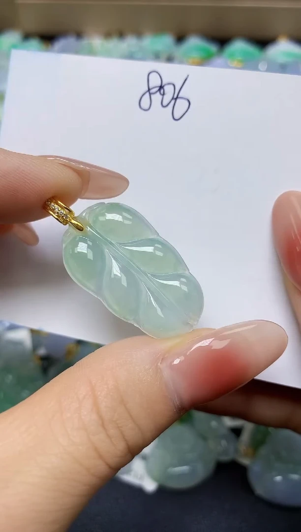 翡翠未镶嵌颈饰 天然缅甸翡翠A货