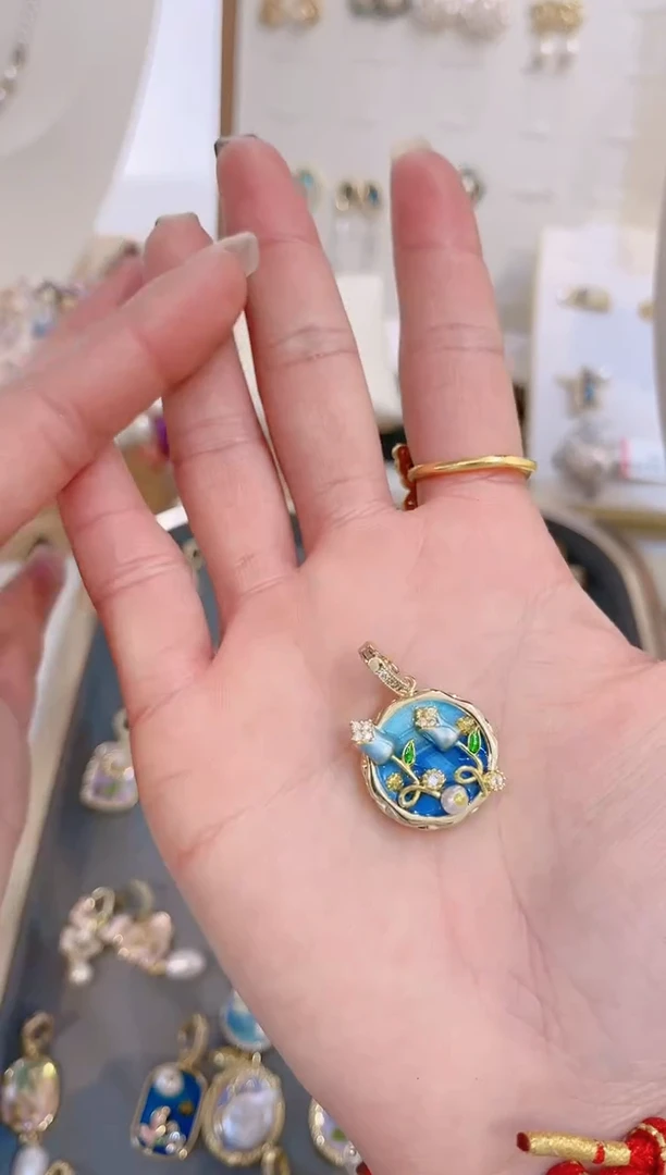 【闪购商品】淡水珍珠颈饰合金吊坠