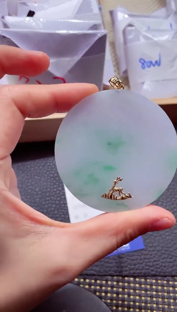 18K金镶嵌挂件翡翠000111