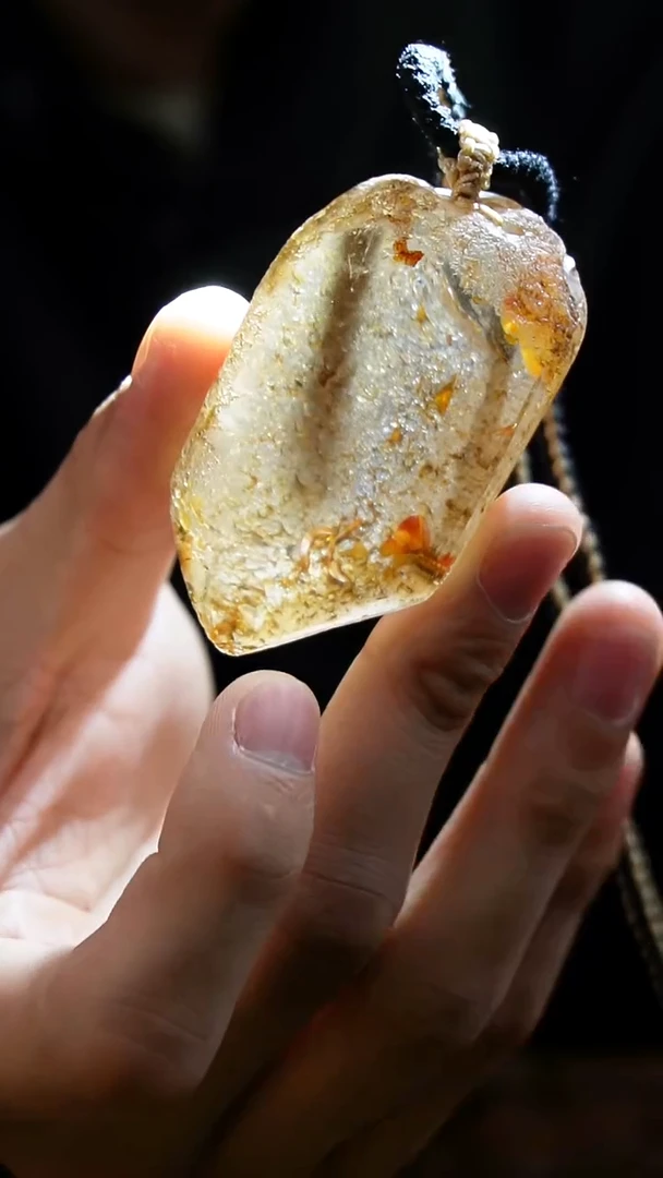 吊坠(赠链)未镶嵌水晶水晶