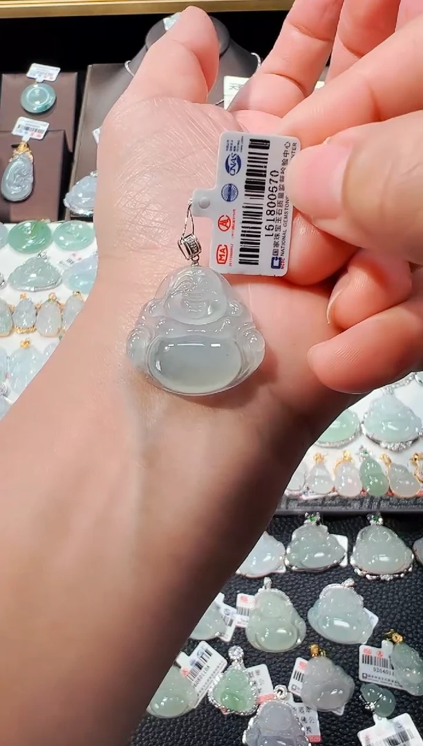 【闪购商品】翡翠吊坠(不含链)18K金镶嵌佛公吊坠670