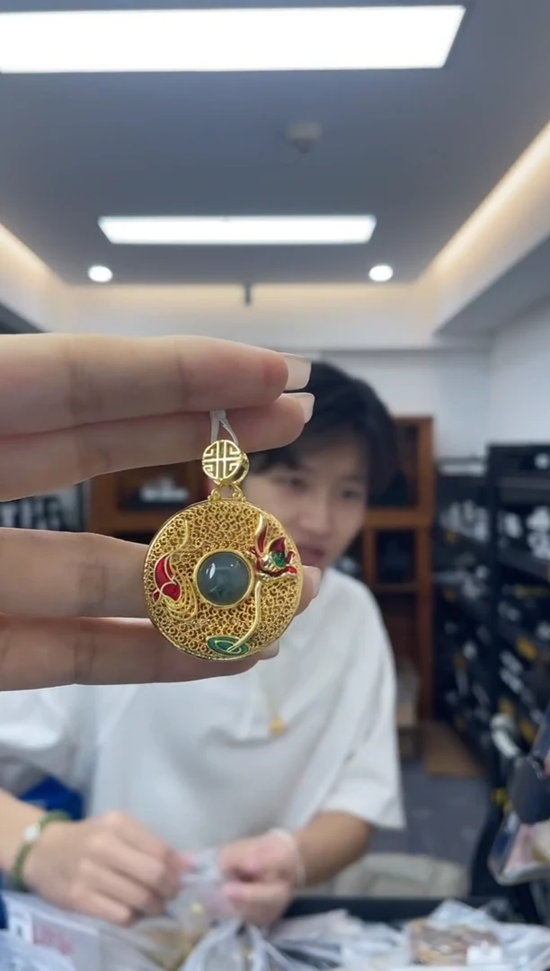 翡翠未镶嵌颈饰多样性一件发货