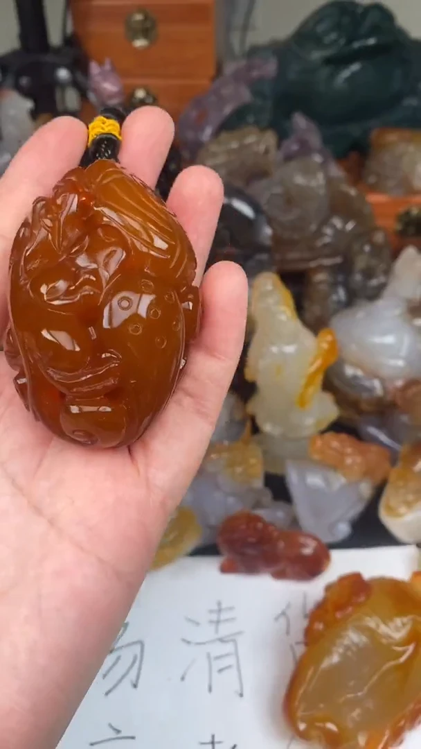 玛瑙/玉髓颈饰未镶嵌任*?AA