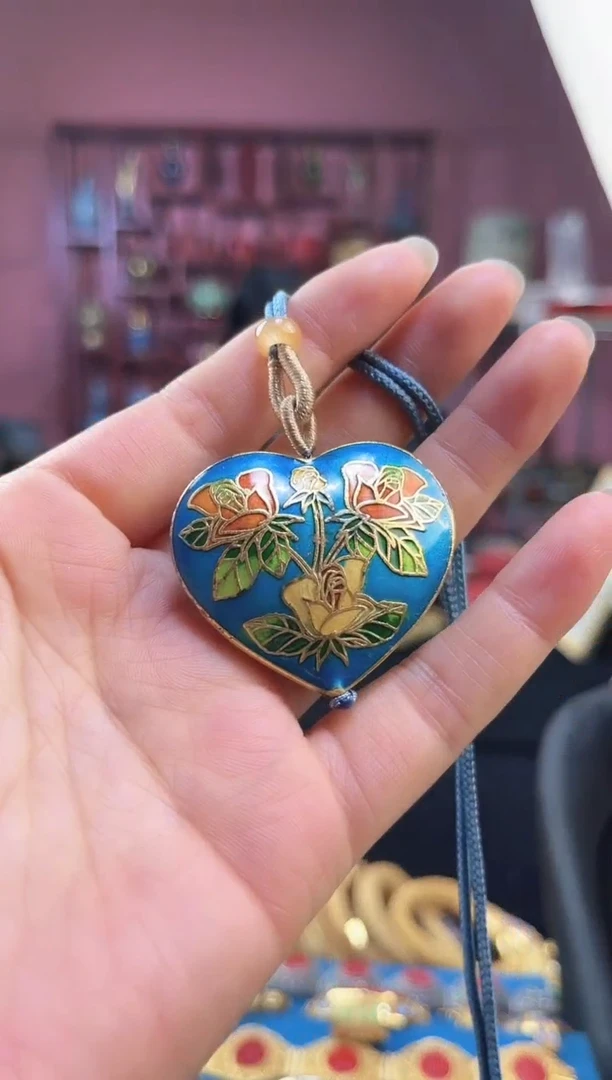 晴**晴非遗 景泰蓝心形吊坠 天蓝