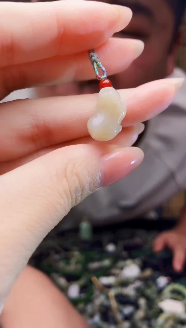 颈饰未镶嵌和田玉多样性发货，拍一发一