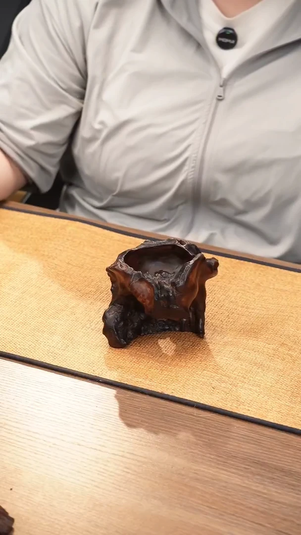 26号云小屋紫柚木果盘