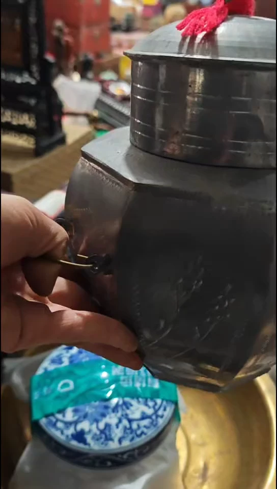 茶盏小**藏直播闪购改价链接