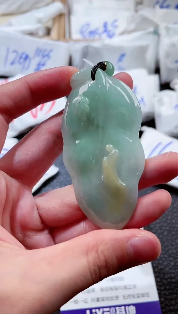 翡翠未镶嵌颈饰00008258