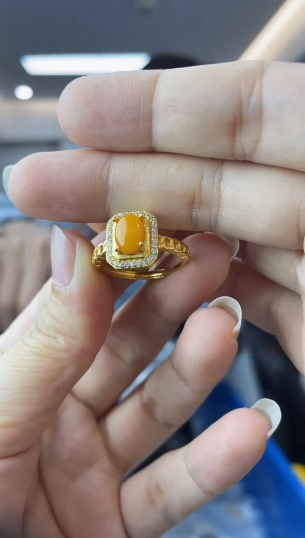 【闪购商品】蜜蜡裸石未镶嵌多样性一件发货